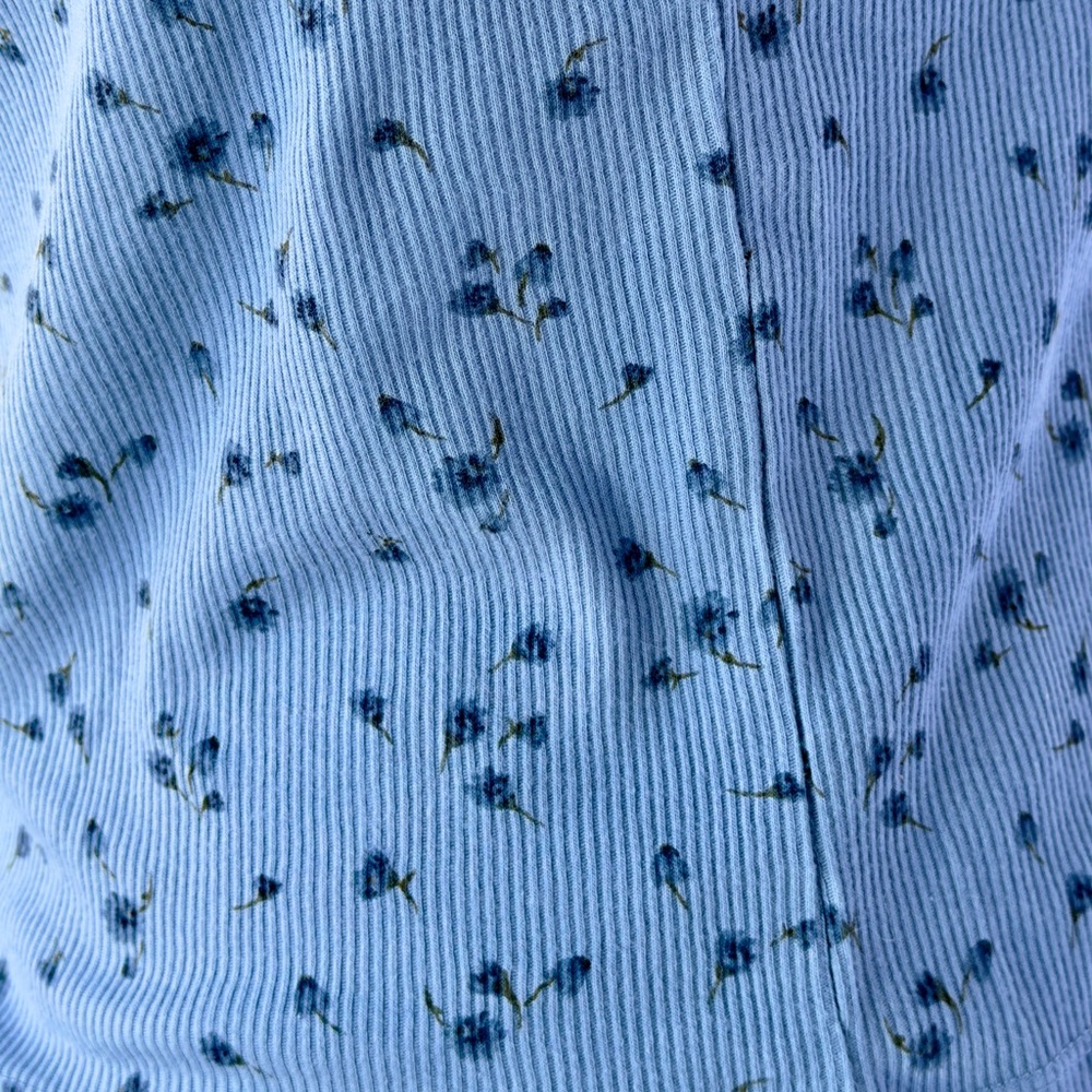 NWT AE Ribbed Blue Floral Print Tank Top - Medium - Picture 5 of 7